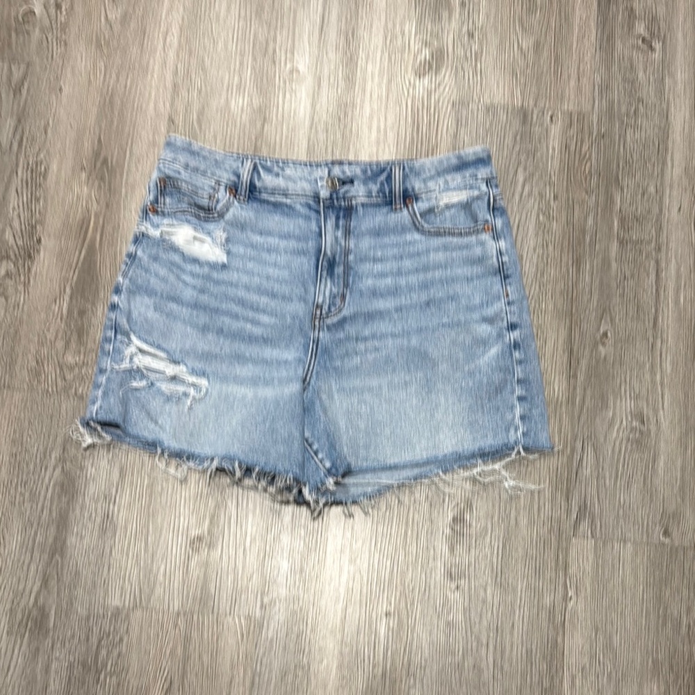 American Eagle curvy Mom Short